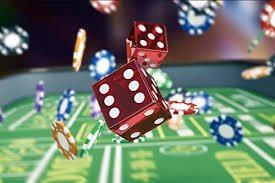 Sesi permainan Infinite Blackjack mobile betwind4d menampilkan feed video dealer langsung dan kontrol permainan